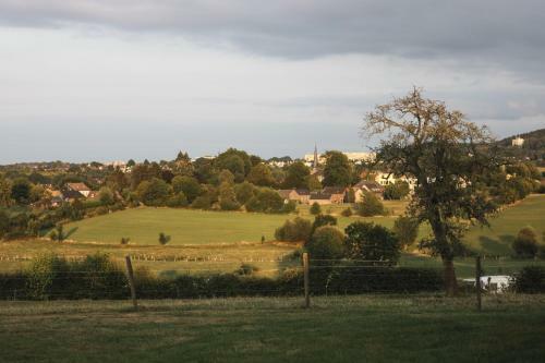 Hoeve "doodleger"