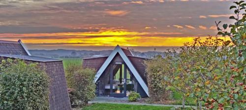 Hotelhuisje Warmenhuizen #d