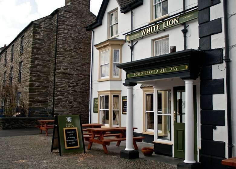 The White Lion Hotel