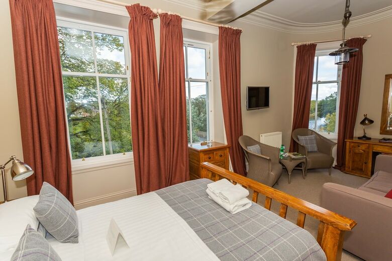 Ulbster Arms Hotel