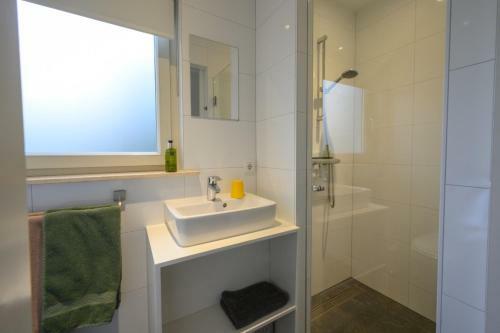 B&B Witvliet, Kamers En Studio Met Heerlijk Ontbijt !