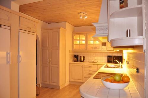 Villa Charming House With Panoramic Sea View Over Br�viken!