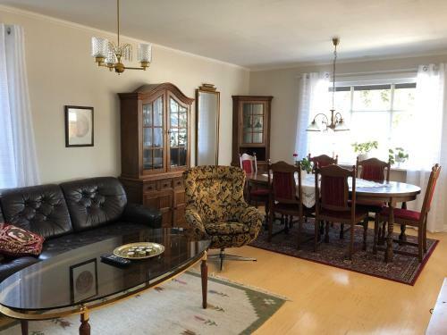 Villa Utanf�r �rnsk�ldsvik, H�ga Kusten