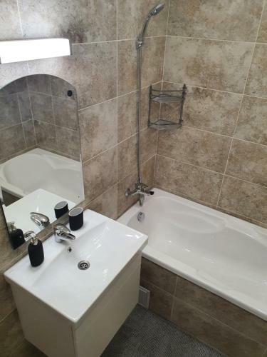 Apartamento D&c Studio Militari Residence Tineretului 17