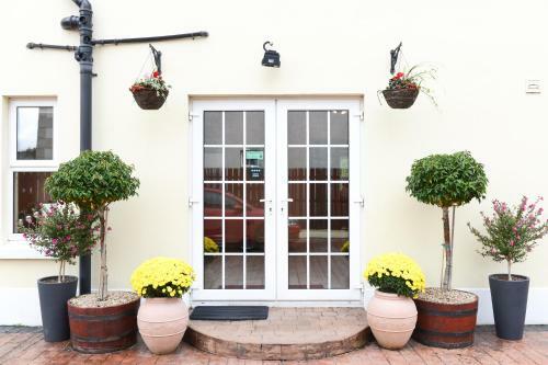 Hostal Brooke Lodge Guesthouse
