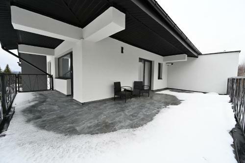R&b Apartments