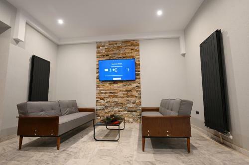 R&b Apartments