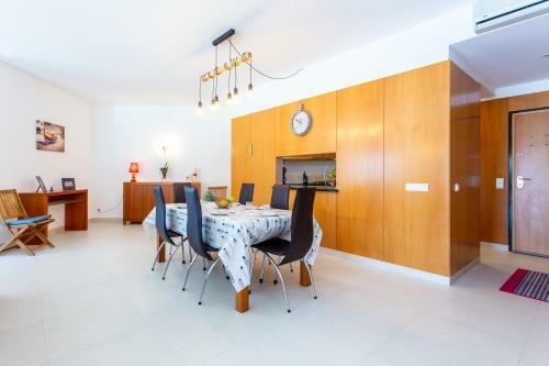 Large Family Apartment - Marina Park