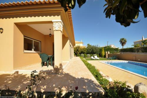 Villa Mira