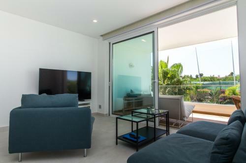Stylish Apartment In Porto de M�s Lagos