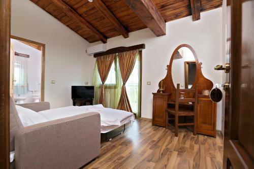 Hostal Pensiunea Sanmartin
