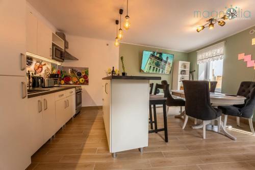 Magnolia Central Apartment #1