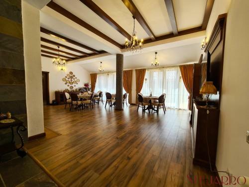 Hotel Stejarro Conac Moldovenesc