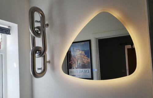 Apartamento The Courtyard - Cosy, Secluded With Luxury Suite