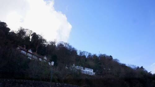 The Lyn Valley Hotel