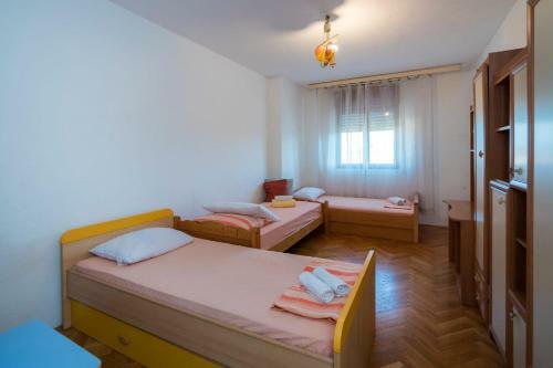 Sunny Apartment Nikola Near Airport Split