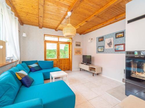 Spacious Holiday Home In Rowy