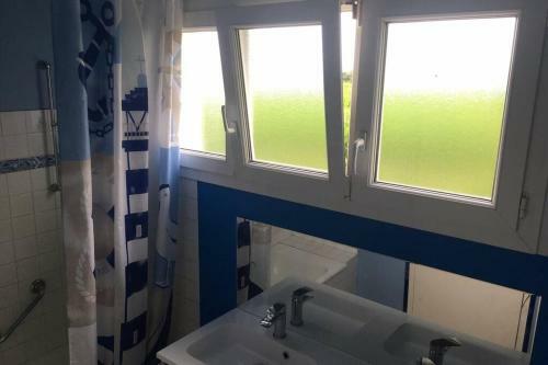 Maison de Vacances Avec Spa � Commequiers, 10 � 12 Personnes