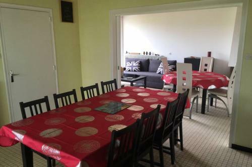 Maison de Vacances Avec Spa � Commequiers, 10 � 12 Personnes