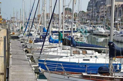 Apartamento Charmant Studio Belle Vue Mer En Normandie