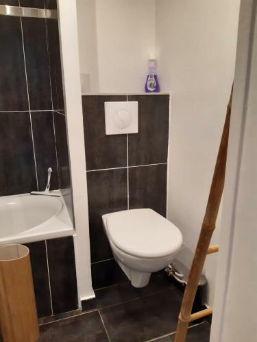 Apartamento F2 Avec Terrasse Sud, Parking, Wifi Courseulles