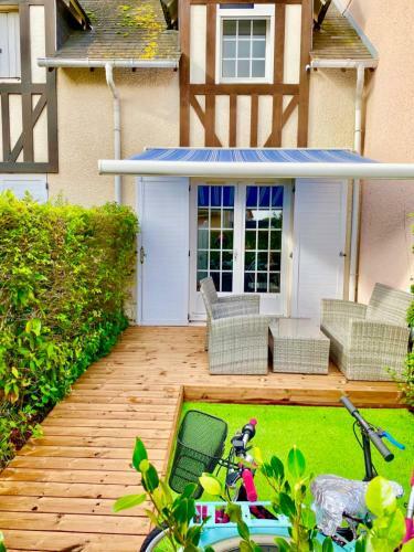 Charmante Maisonnette � 100m De La Plage