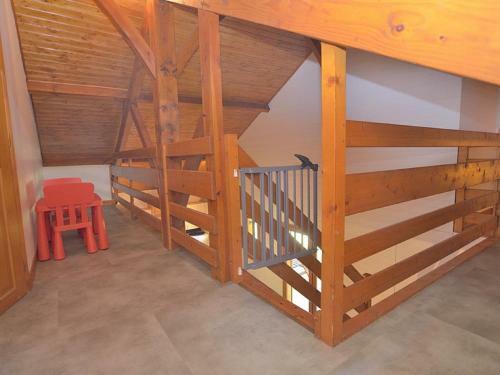 Serene Holiday Home In Cussac With Private Terrace, Barbeque