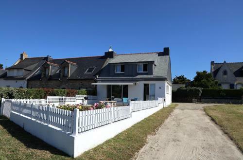 Azur, Maison Moderne Vue Mer