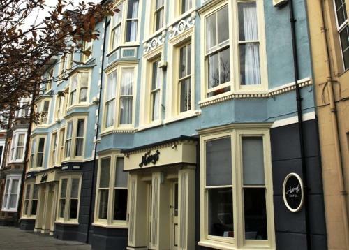 Harry's Hotel & Restaurant