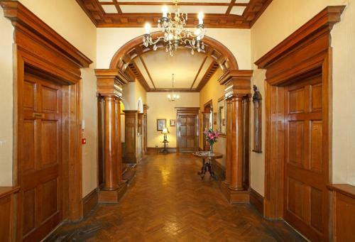 Conrah Hotel