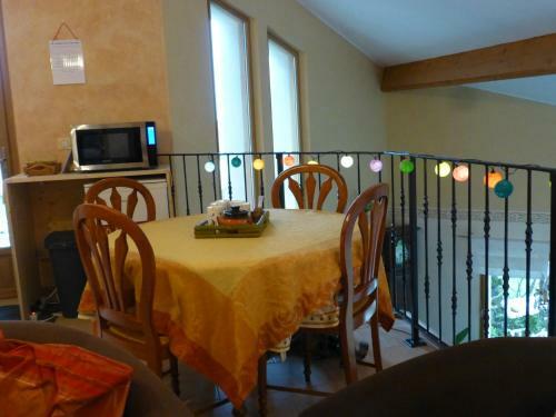 Bed & Breakfast Les Chambres de La Ville Haute