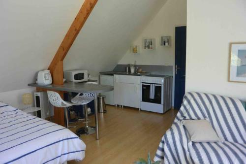 Apartamento Studio Meubl� Pr�s Des Plages Du D�barquement