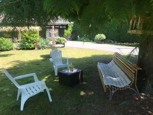 Bed & Breakfast La Long�re Piscine&spa Priv�