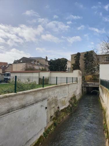 Apartamento Appartement Hyper-centre Epernay Avec Sauna Et Parking Priv�