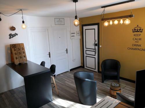 Apartamento Groom Epernay - Jacuzzi & Champagne