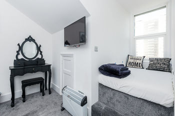 Hostal Westbourne Hotel - Guest House