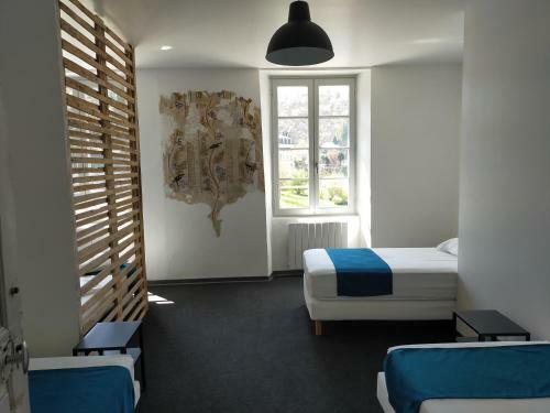 Bed & Breakfast G�te Les Pieds Dans L'olt - Ultre�a