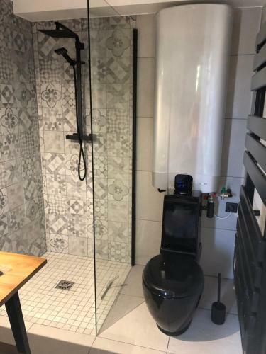 Maisonnette Avec Un Joli Jardin