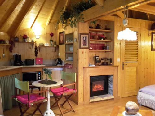 Bed & Breakfast La Cabane De C�cile-la Hutte