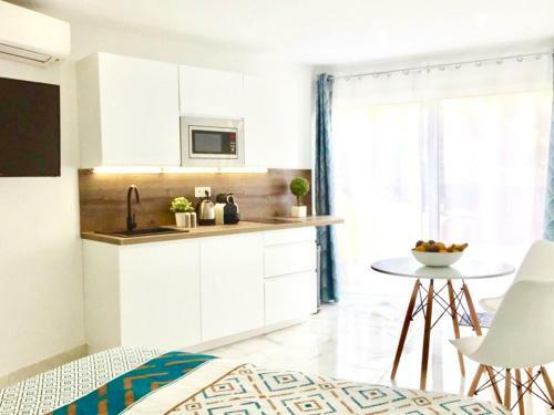 Apartamento Studio R�nov� Avec Parking Et Terrasse � Eze Village