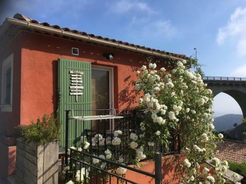 Studio Eze Dans Villa R�cente - Pied Village - Parking Gratuit