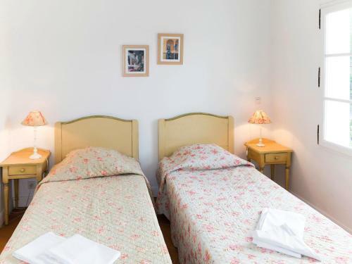Holiday Home Hameaux de La Calade - Fen170