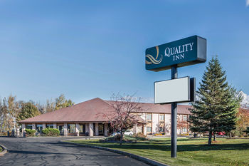 Hotel Quality Inn Central Wisconsin Airport