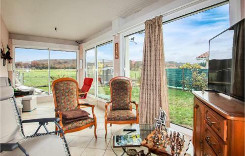 Nice Home In Flach�res With 2 Bedrooms