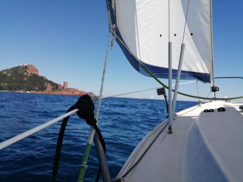 Joli Voilier de 6m Pour Exp�rience Insolite