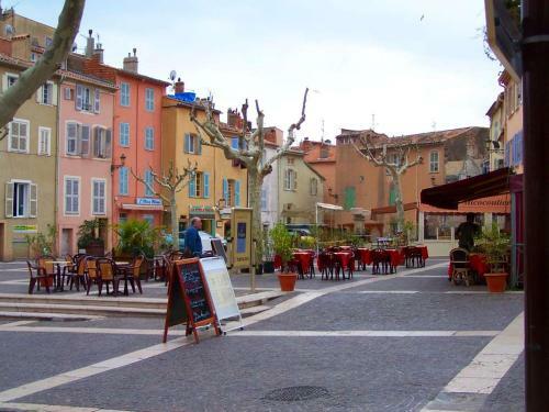 Apartamento Studio Calme 5 Min de La Plage, 1 Min Centre Ville