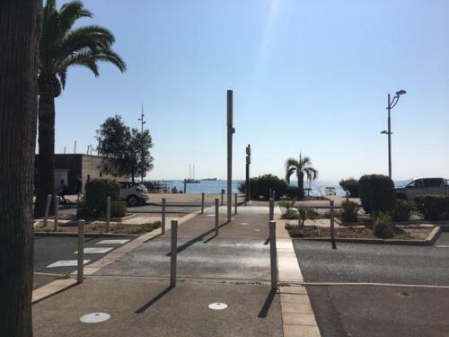 Apartamento Fr�jus Plage Komfortable Ferienwohnung Meerblick
