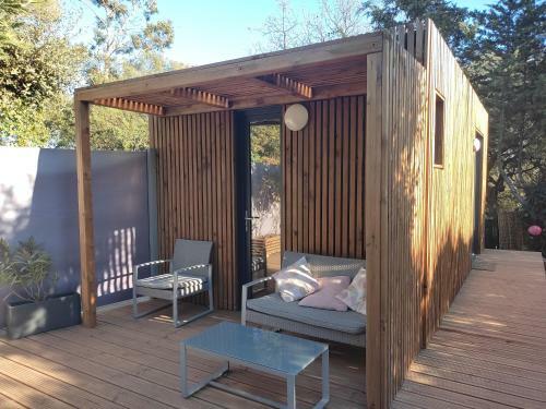 Apartamento Joli Studio Ind�pendant En Bois Avec Jacuzzi Prive