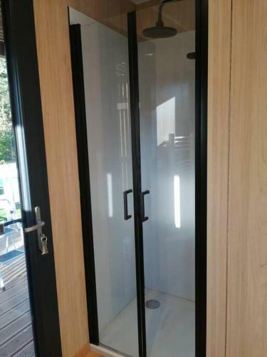 Apartamento Joli Studio Ind�pendant En Bois Avec Jacuzzi Prive