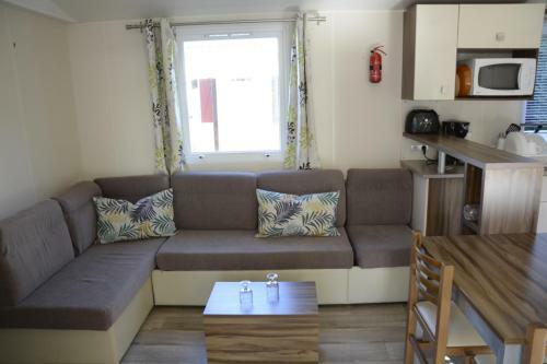 Mobilhome 6/8 Personnes 3ch La Reserve ****